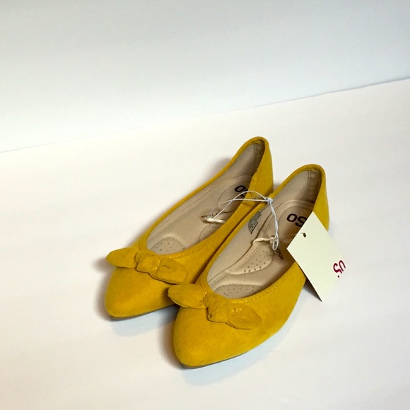 Yellow Bow Flats with pointy toe Size 6 Taylor Swift - Picture 2 of 11